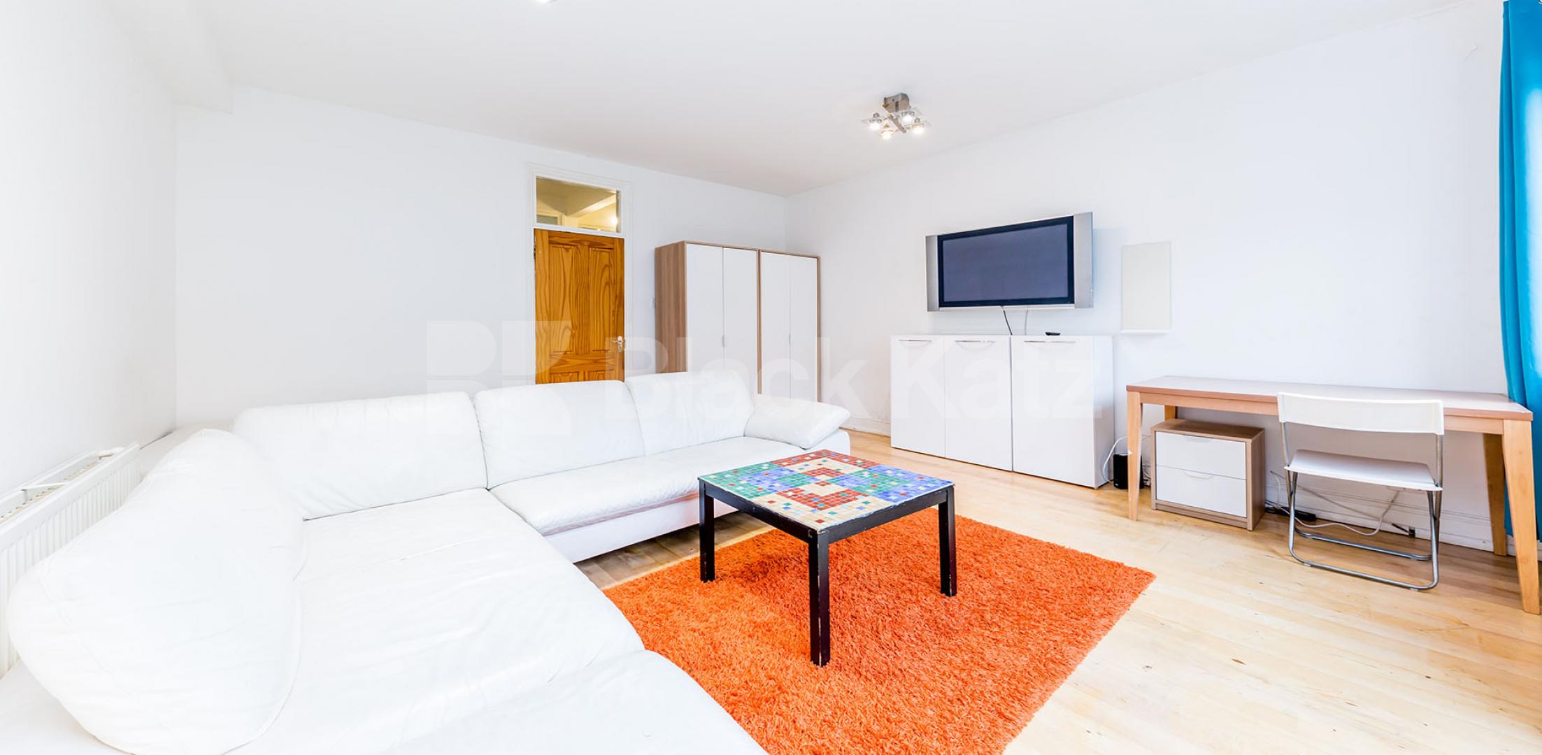 			LARGE 3/4  BED IN CAMDEN!, 3 Bedroom, 1 bath, 1 reception Flat			 Jamestown Road , CAMDEN / REGENTS PARK